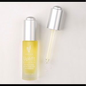 👀NIB YOUNIQUE EYESERUM👀